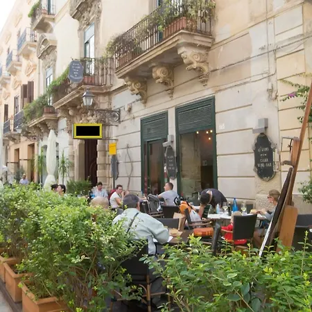 Ai Lumi Bed and Breakfast Τραπάνι